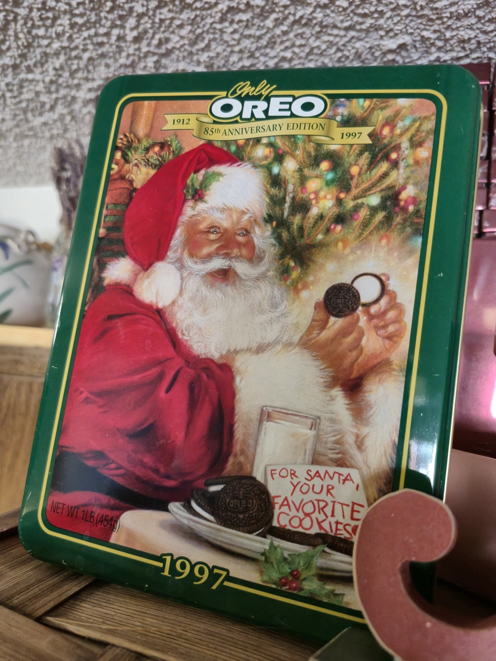 Only Oreo 1997 Christmas Tin - Green & Red Holiday Collectible